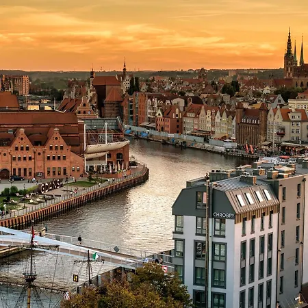 Chrobry Grodzka 10 3*